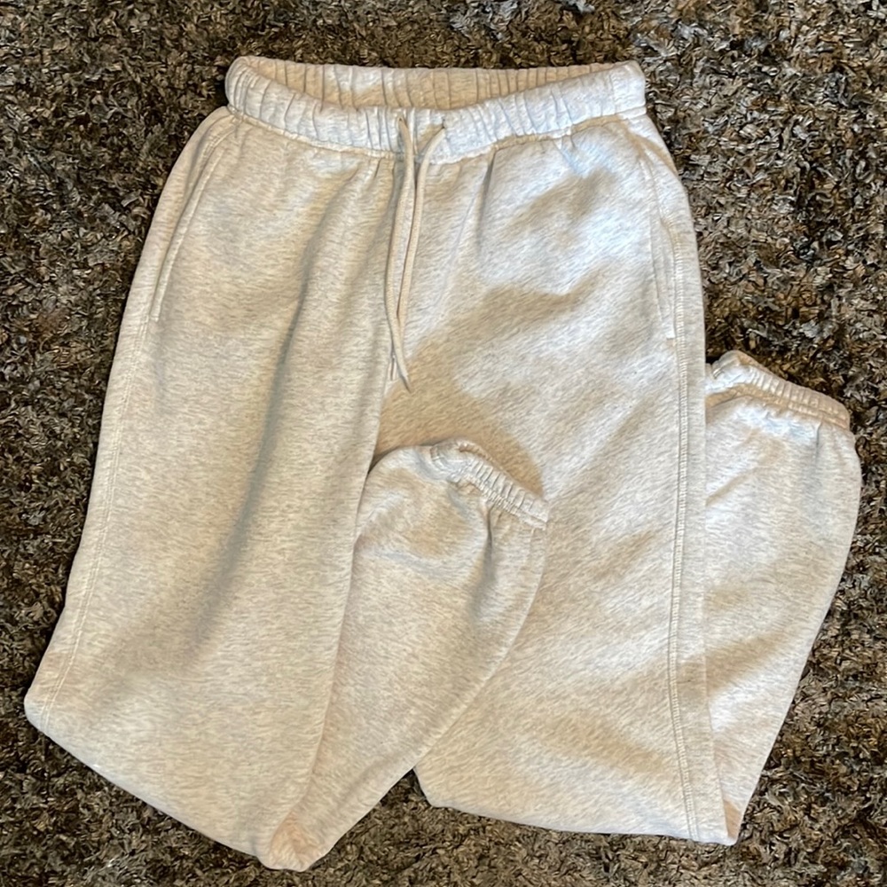 Old Navy sweatpants